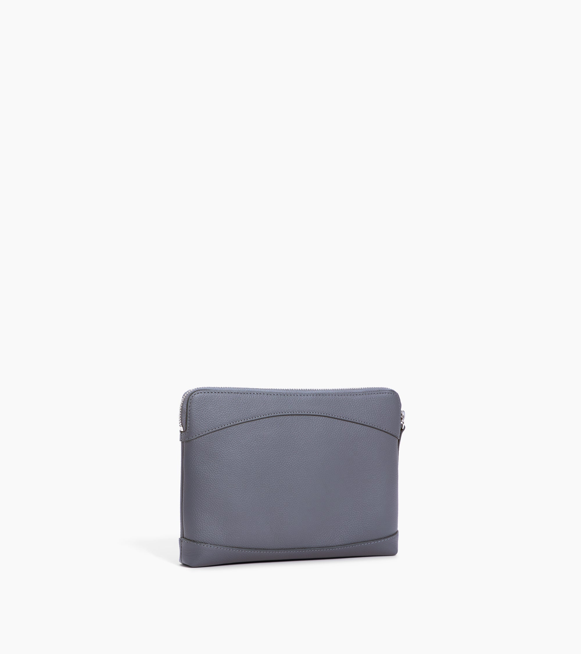 Zipped pouch in grained leather
